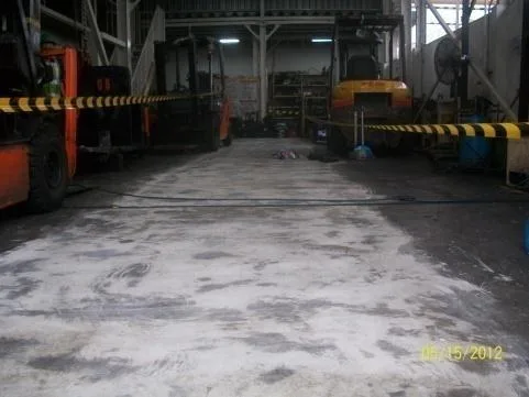 Self-leveling coating lantai — sebelum